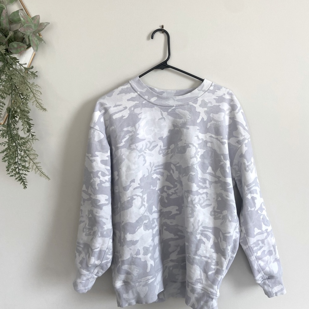 Lululemon crew neck
